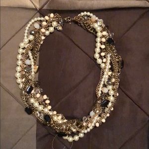 Women’s fashion necklace